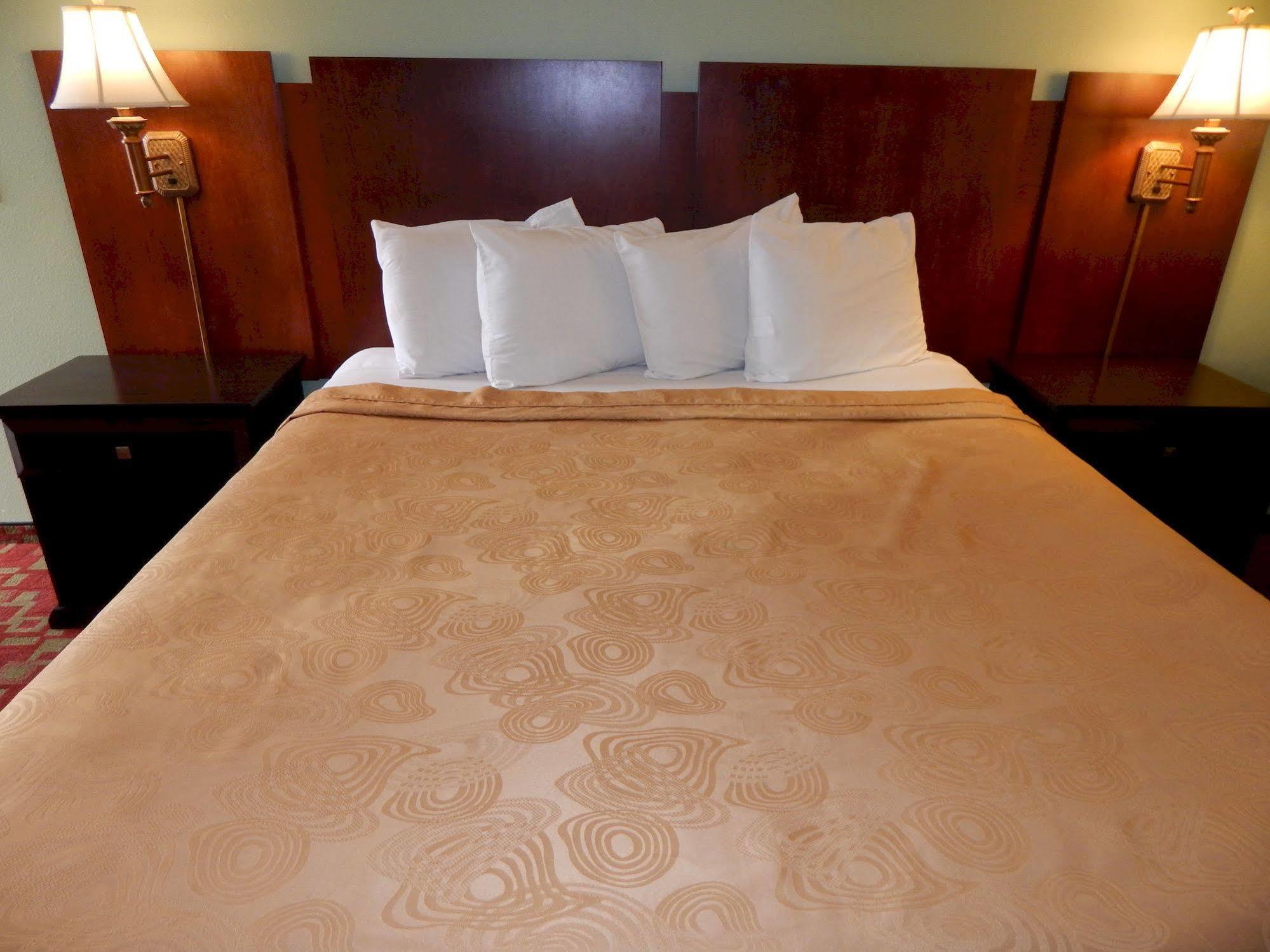 Rancho California Inn טמקולה מראה חיצוני תמונה