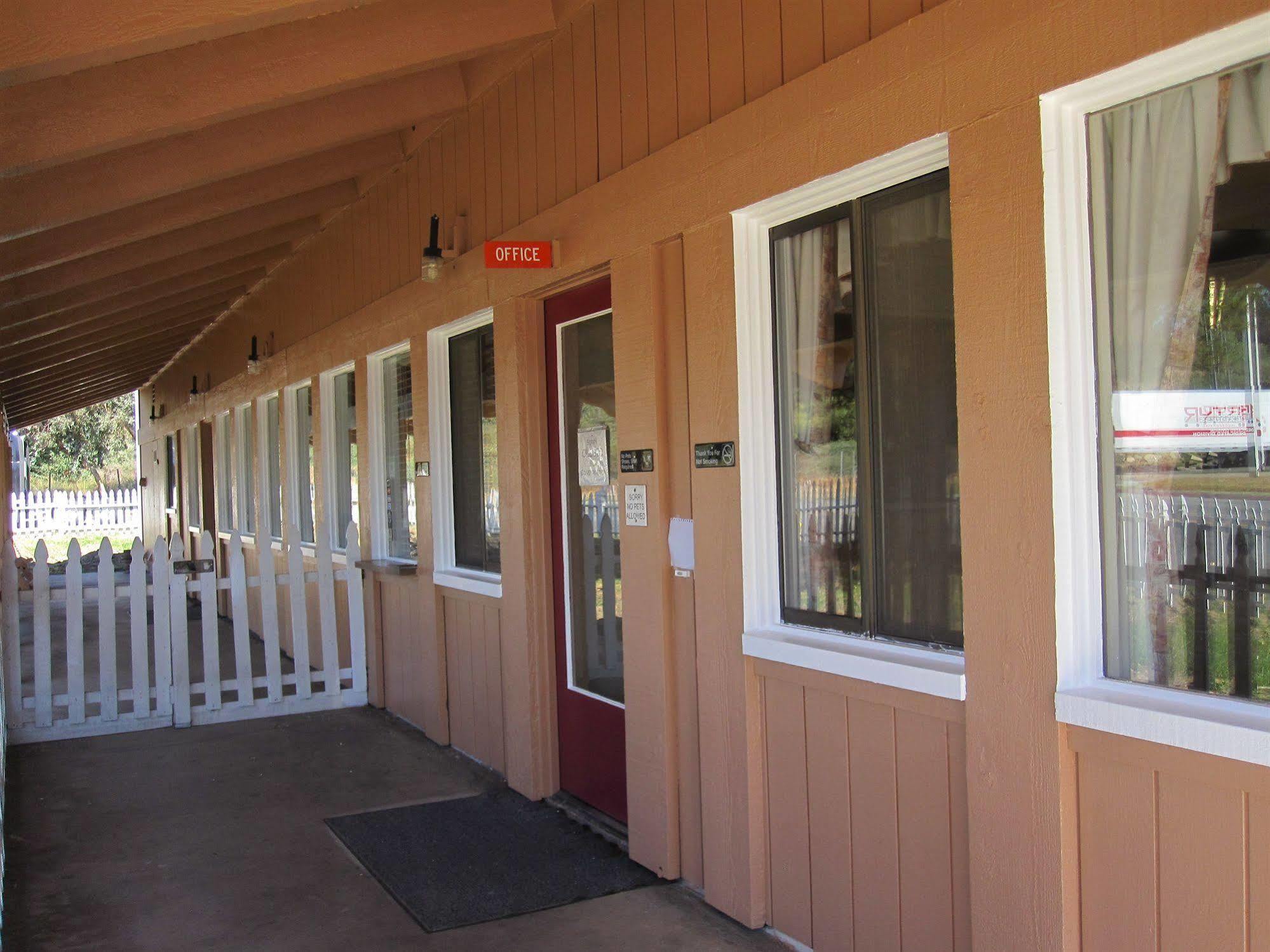 Rancho California Inn טמקולה מראה חיצוני תמונה