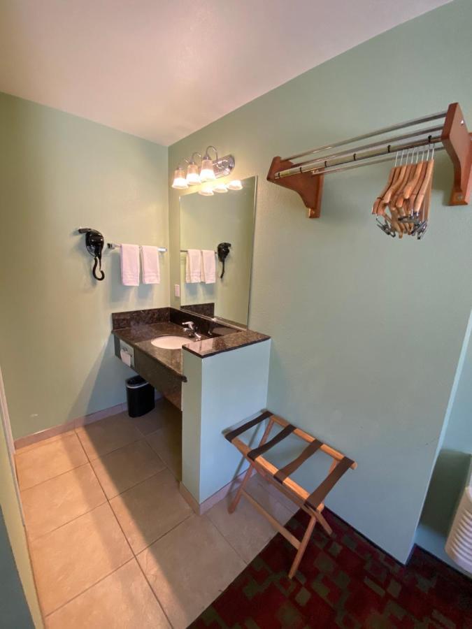Rancho California Inn טמקולה מראה חיצוני תמונה